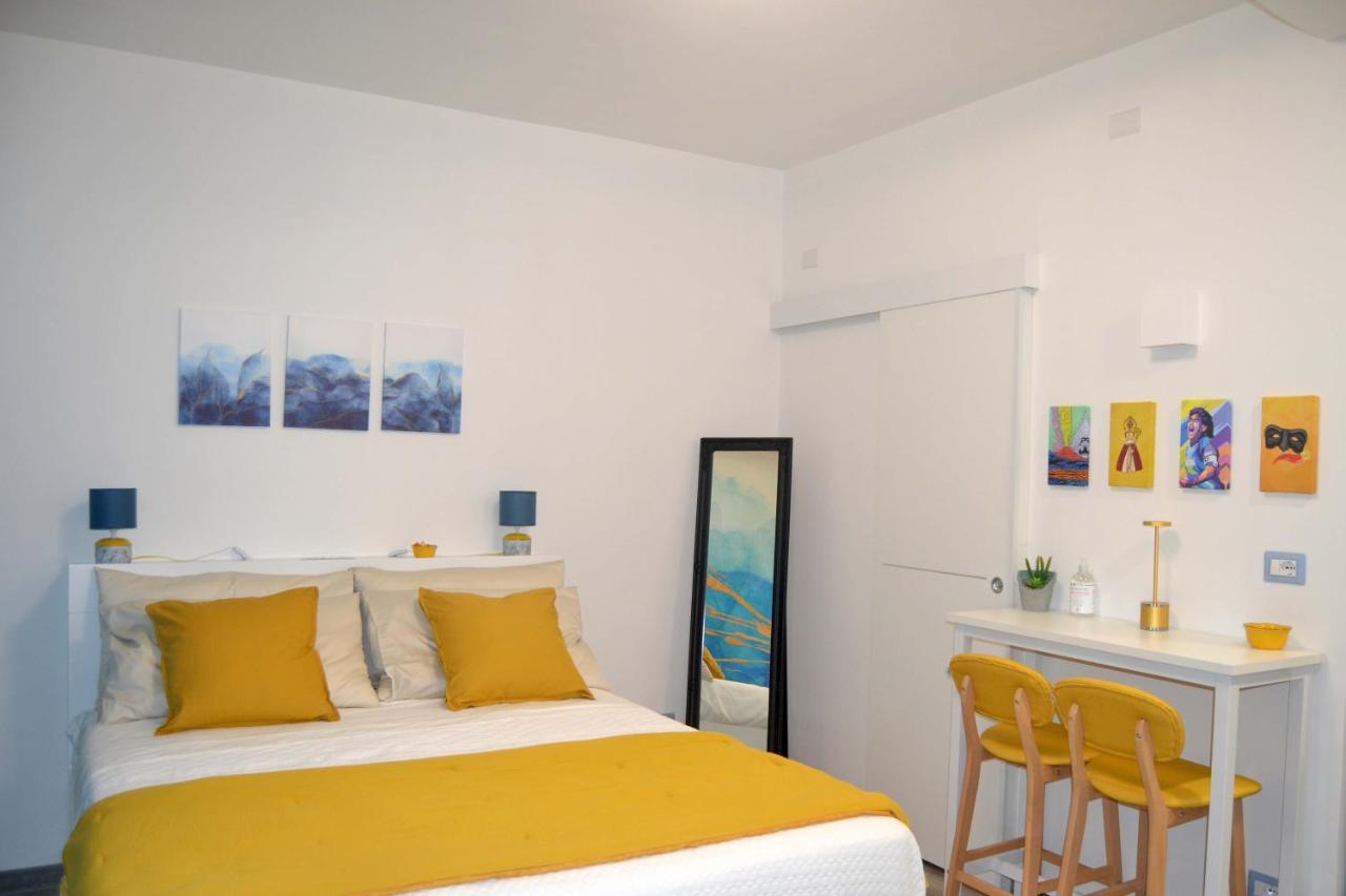 Room&Chiaia Neapol Exteriér fotografie